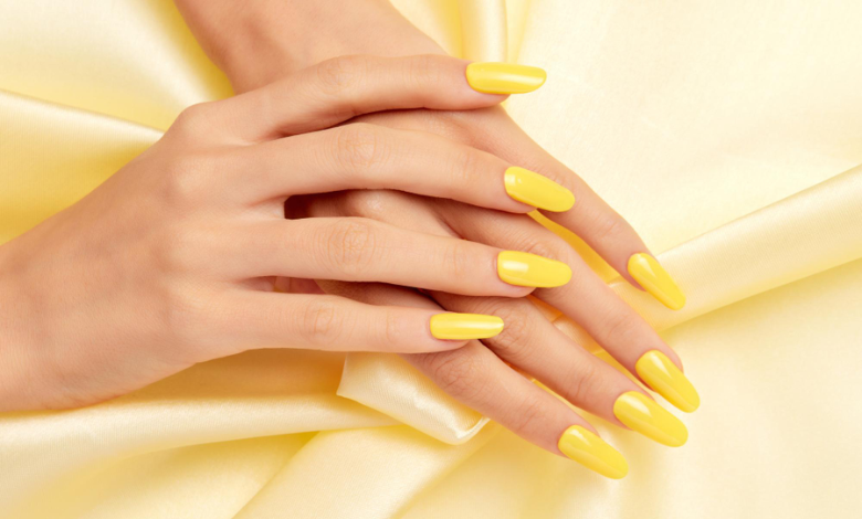 simple yellow nail designs