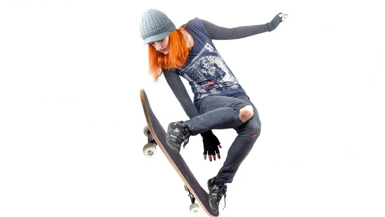 skater girl aesthetic
